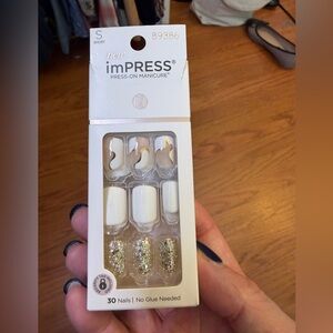 imPRESS Press-On Nails - White and Gold Sparkle, NIB
